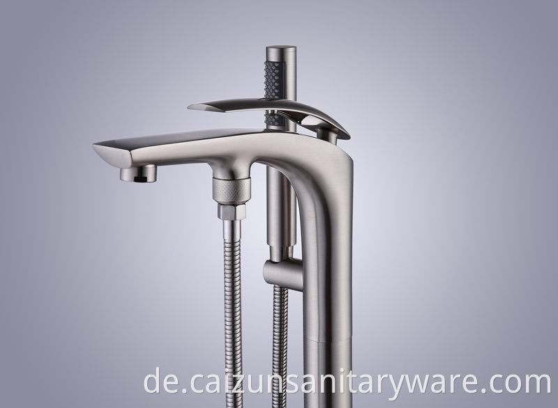 Freestanding Bathtub Faucet In Brushed Nickel